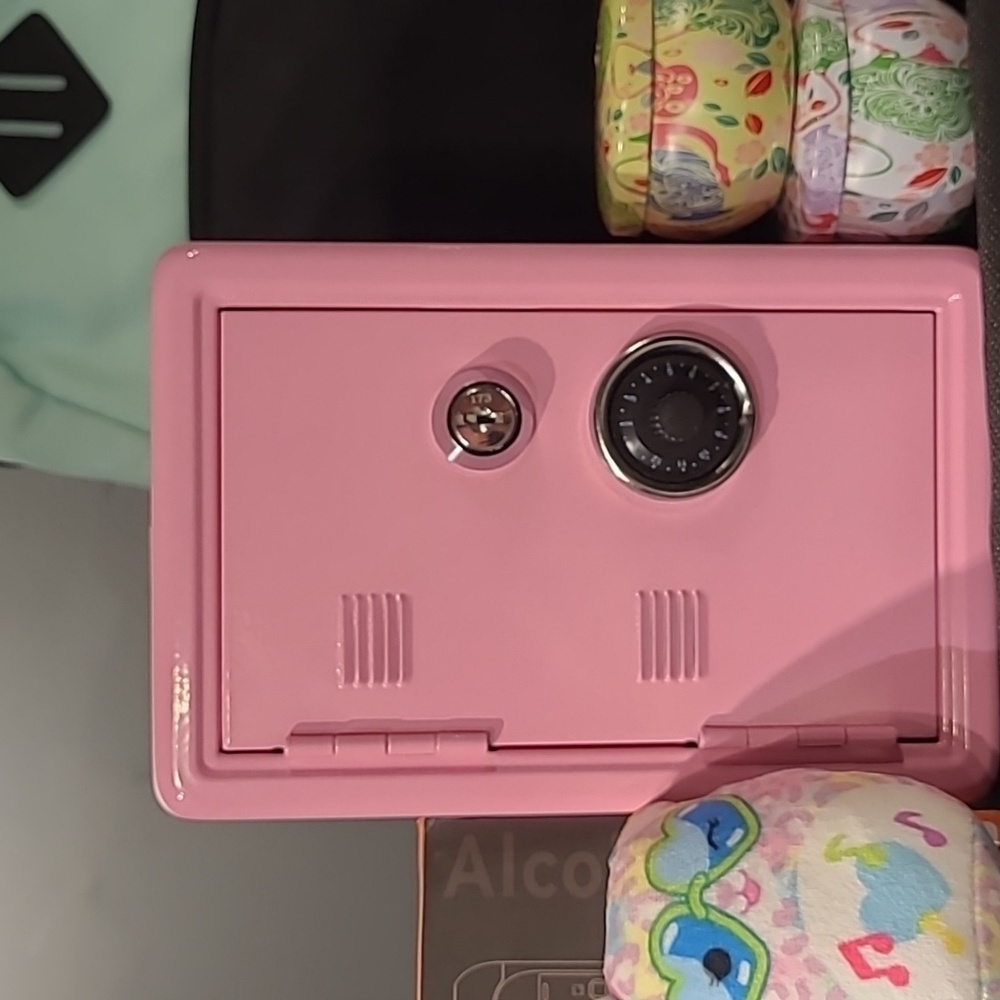 Mini locker